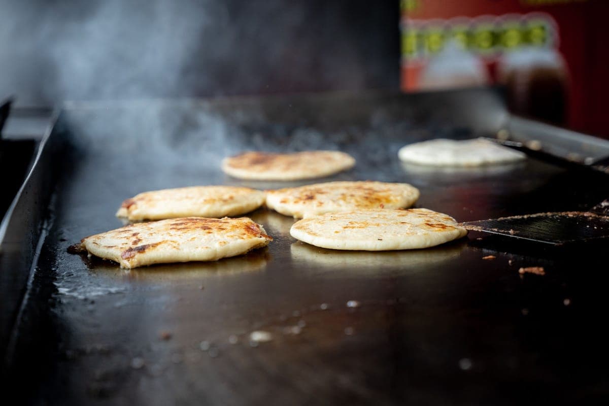 Sizzle & Scrape — Flat-top griddles & griddle cooking